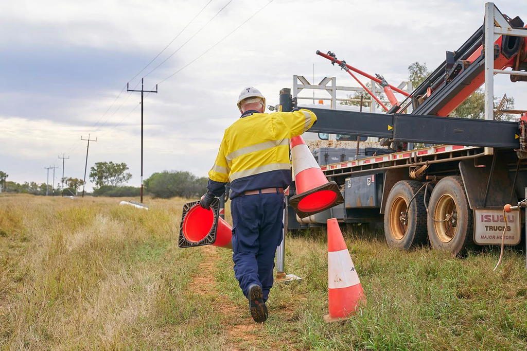 📣 Planned power outage in Esperance 📣

A planned power outage is scheduled for Wednesday 23 July 2025, from 9am to 3pm.

This outage will affect the Esperance town centre. 

To report an emergency fault or outage, call us 24/7 on 13 23 51. Stay up to date at 👇