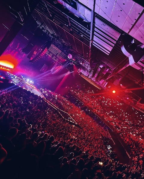 Just a little bird's eye view π¦ of what pure magic feels like π« What is your favourite gig you've attended in #3Ar...