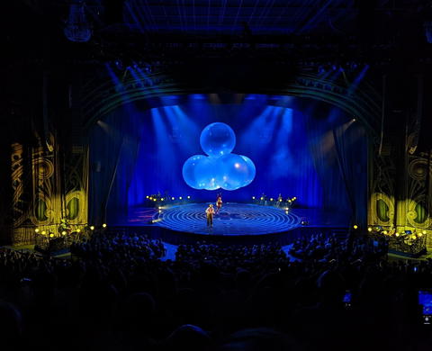 Needless to say... five days of Cirque du Soleil Corteo in #3Arena did not disappoint! π A mesmerizing performance wi...